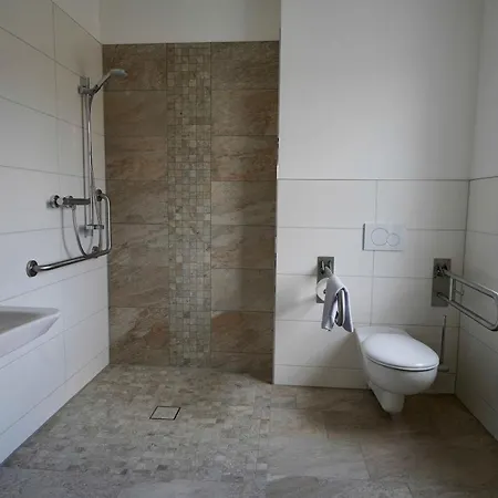 בית הארחה Familien- Und Lerchenberghof