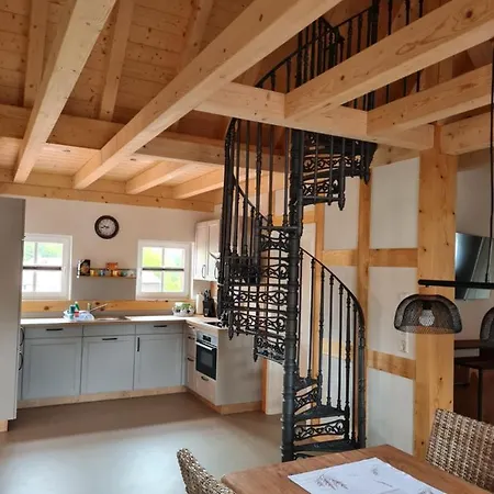 Familien- Und Lerchenberghof * Walddorf (Saxony)