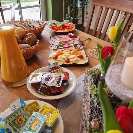 Guest house Lerchenberghof: Barrier-free Family Country With And Activities