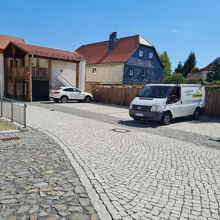 Familien- Und Lerchenberghof בית הארחה